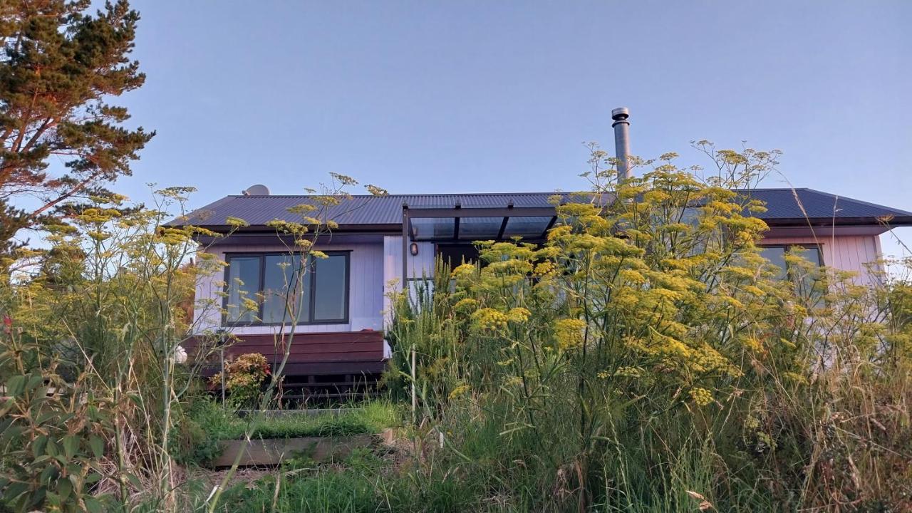 Cosy Country Cottage On A Sunny Hill New Plymouth Exterior foto