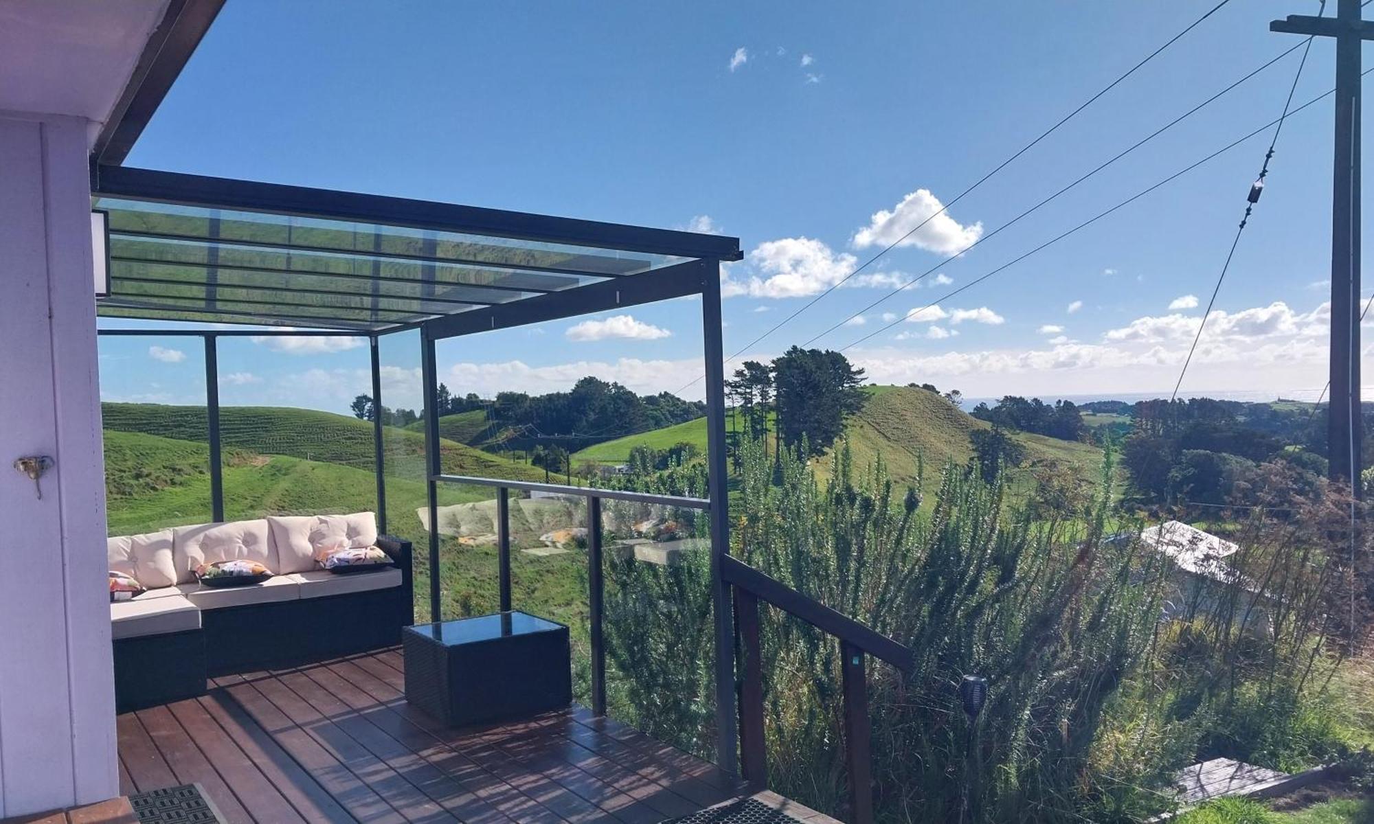 Cosy Country Cottage On A Sunny Hill New Plymouth Exterior foto